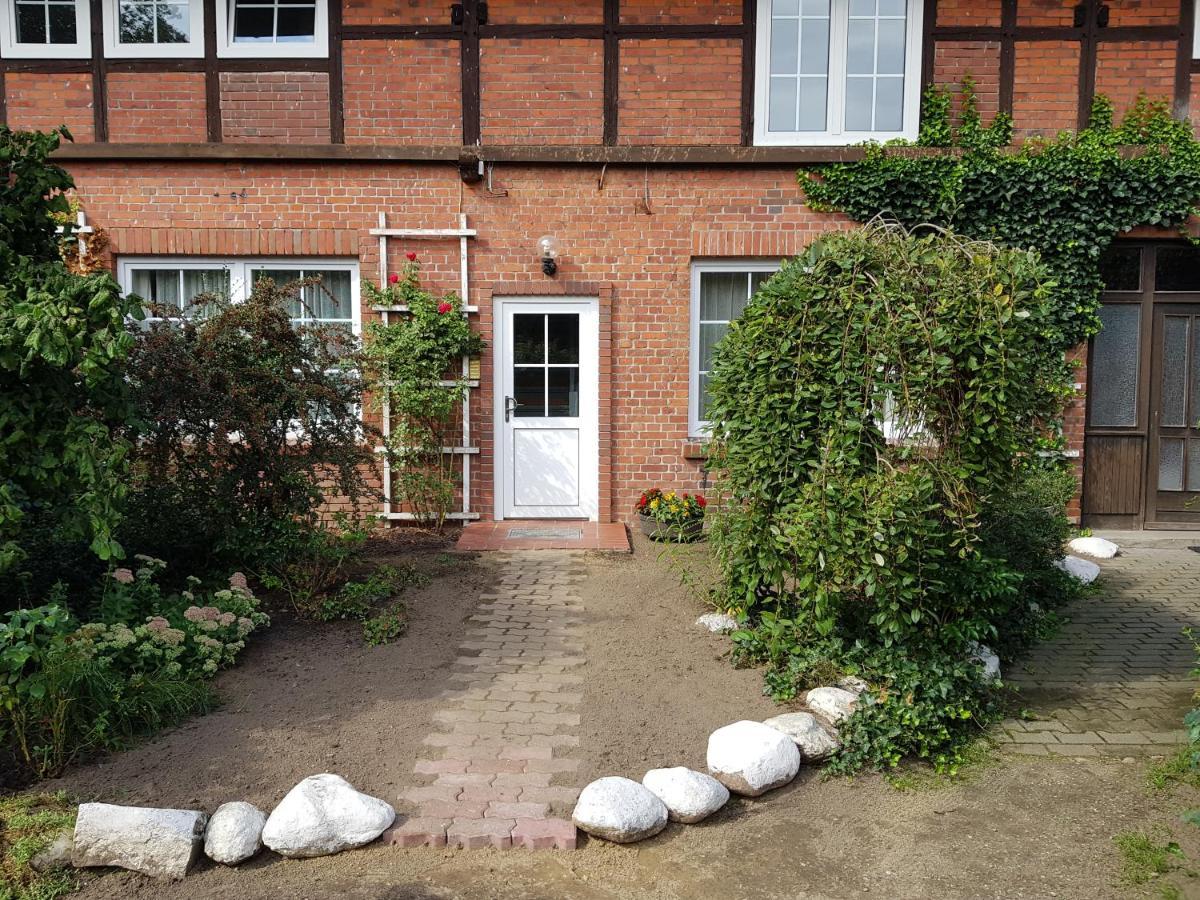 Neu Renovierte Ferienwohnung Mit Poolhaus & Sauna Auf Dem Bauernhof Oetzen Bagian luar foto